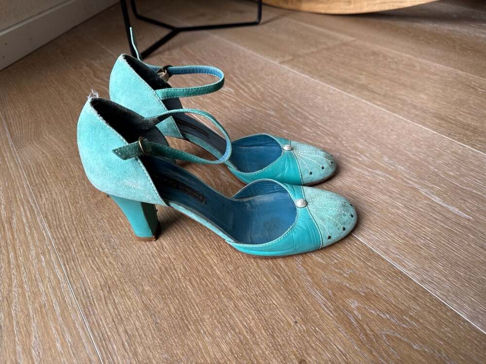 Vintage Marc Jacobs Turquoise Suede & Leather Mary Jane Heels - Size 38 - Picture 5 of 11